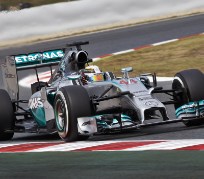 838458454-84161052014