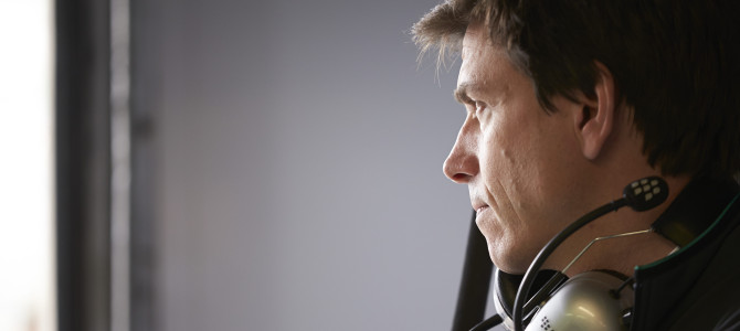 メルセデス トラブルの原因はオーバーヒート