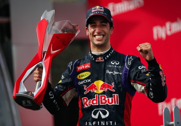 493595009_TP_9609_F1A79E4C4300836B6FA9180D07EC4C61-s