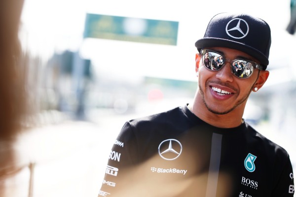 f12015gp01aus_jk1667380