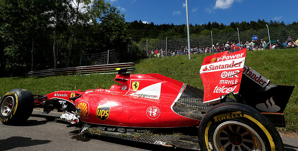 不思議なクラッシュ ライコネン 不思議なクラッシュ ライコネン