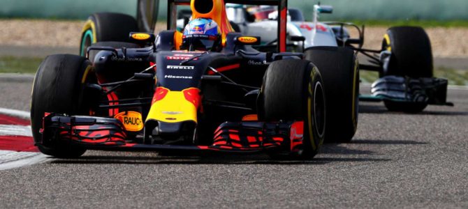 メルセデスやフェラーリがフロントウィングが壊れても速い理由