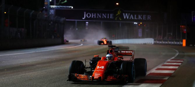 ビッグチャンスを逃したアロンソ