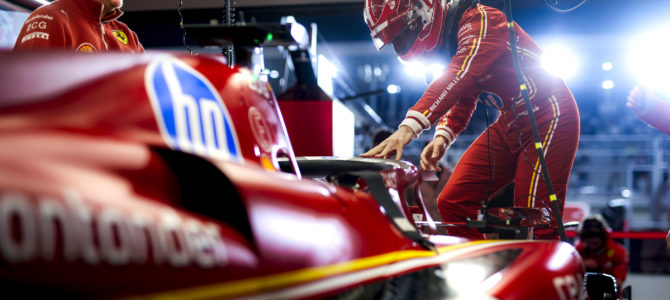 フェラーリのエンジン哲学：スプリットターボ採用を避けた後悔のない選択の理由