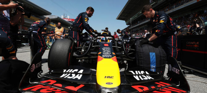 微細な震動、しかし地殻変動の予兆か? スペインGPで垣間見たF1フレキシブル・ウィング規制の真実 微細な震動、しかし地殻変動の予兆か? スペインGPで垣間見たF1フレキシブル・ウィング規制の真実